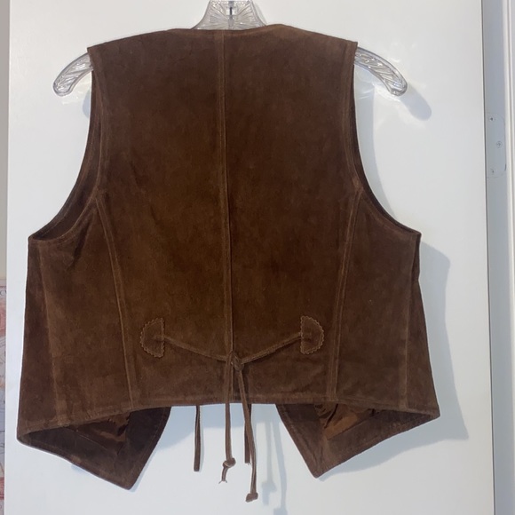 Gap genuine leather vest. Women’s M. No rips or stains, very good condition. - Picture 2 of 2